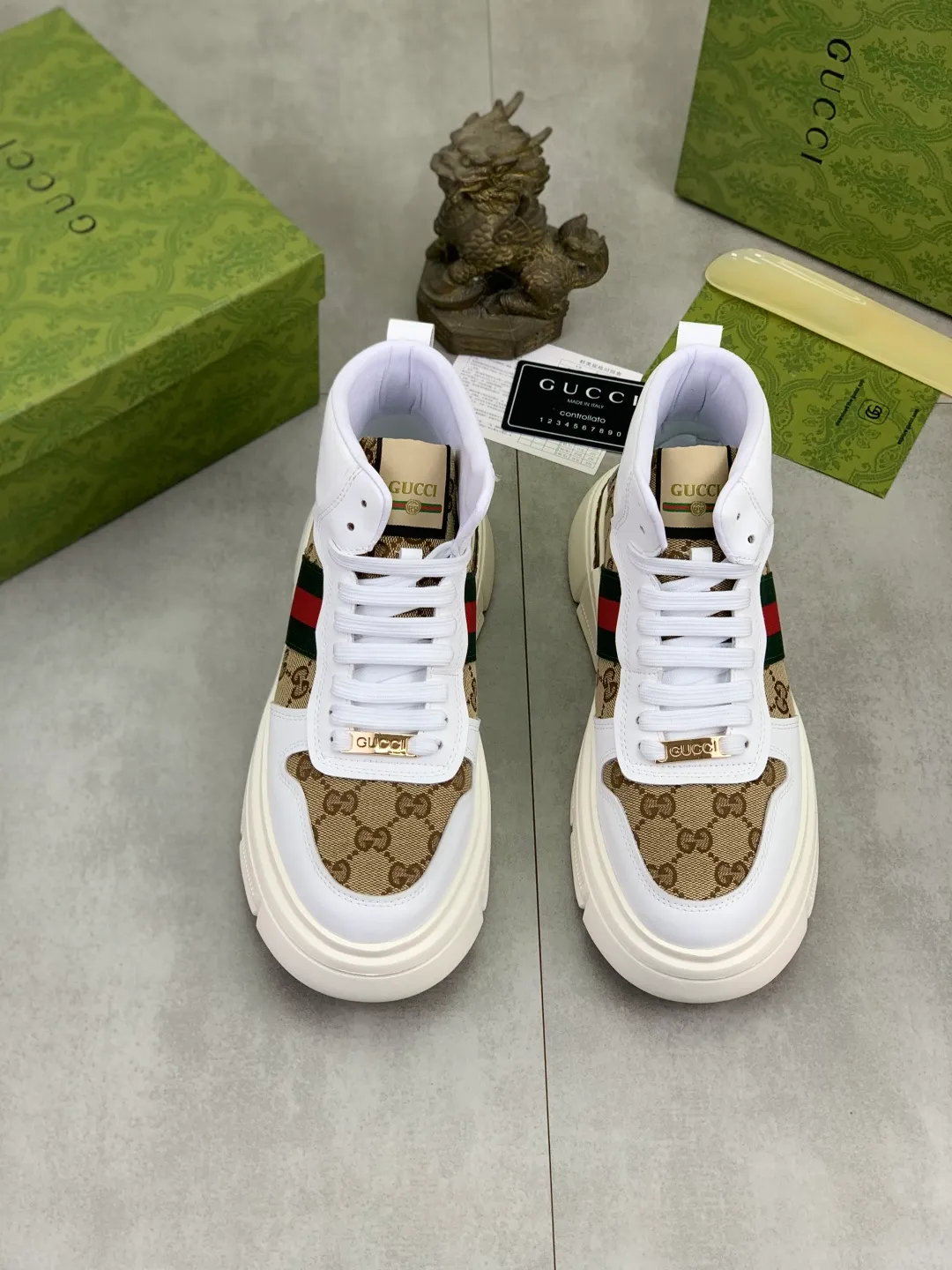 Men's shoes💰P420 💰[New Style] (GUCCI) The latest model from the official website🎁🎁Casual and fashionable men's shoes👟, hot style💥The style is simple and elegant, exclusive for trendy men. The unique double G element of the latest brand from the official website👑Gucci Original decoration, fashionable and generous, the fabric is original frosted calfskin✅Fully imported first-layer pigskin lining, the official website specifies wear-resistant, lightweight original rubber casual outsole, the classic model is taken in real life🎬38-44 2️⃣ colors available